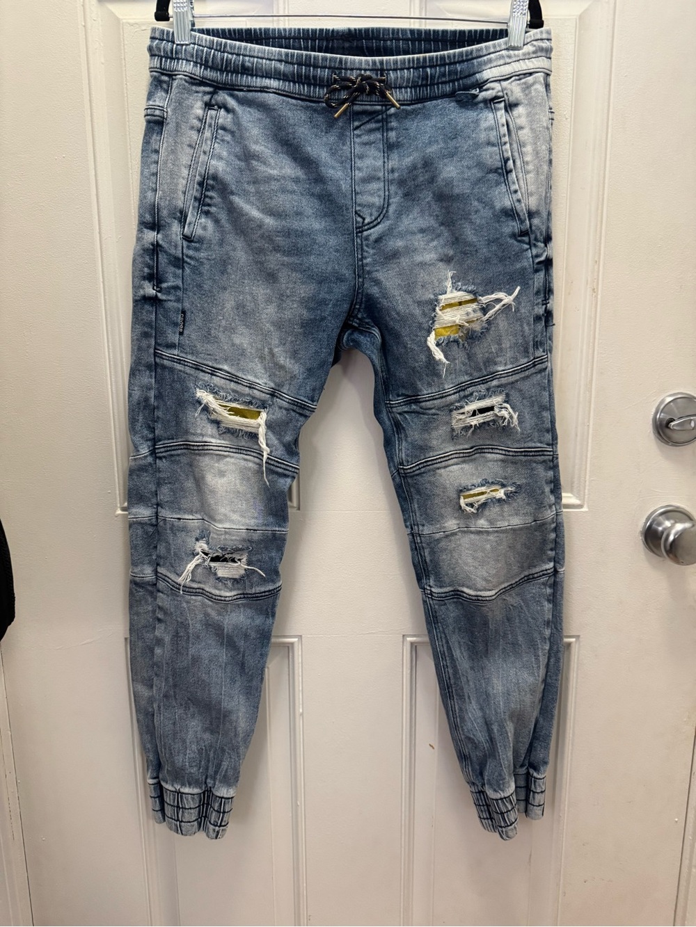 Slim Fit Distressed Light Blue Men's Jogger Jeans 0481